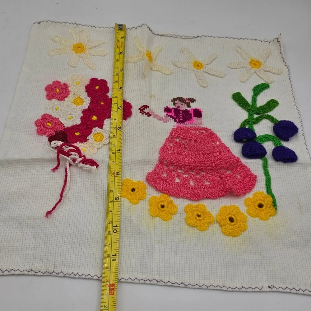 Vintage Handmade Crochet Southern Belle Flower Sampler Wall Hanging 12x12 N4
